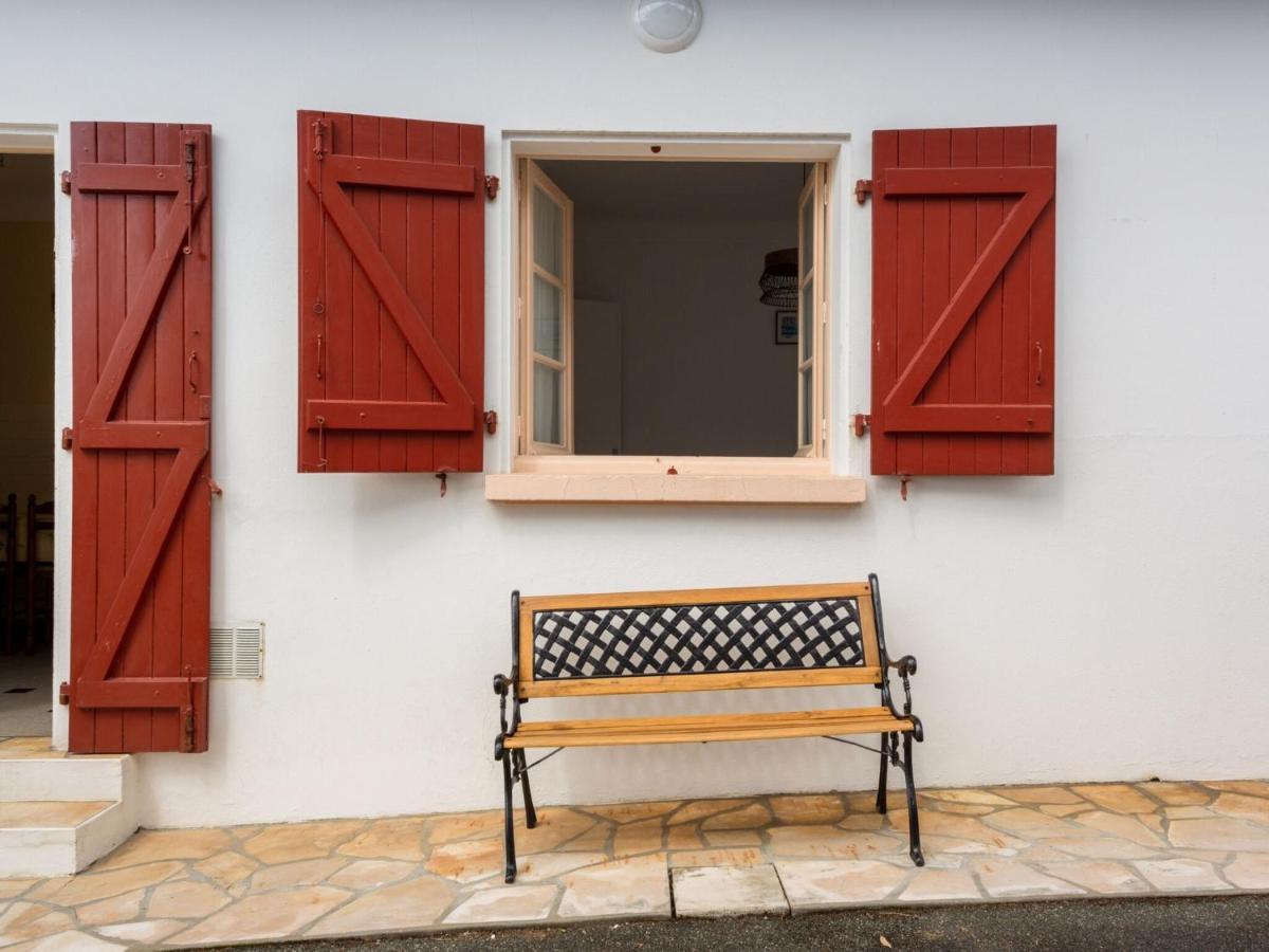 Basque Style House 15 Min From Bidart Beaches Arcangues Exterior photo